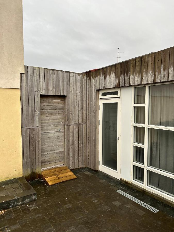 The Little Guesthouse Downtown - Keflavik Airport Exterior foto